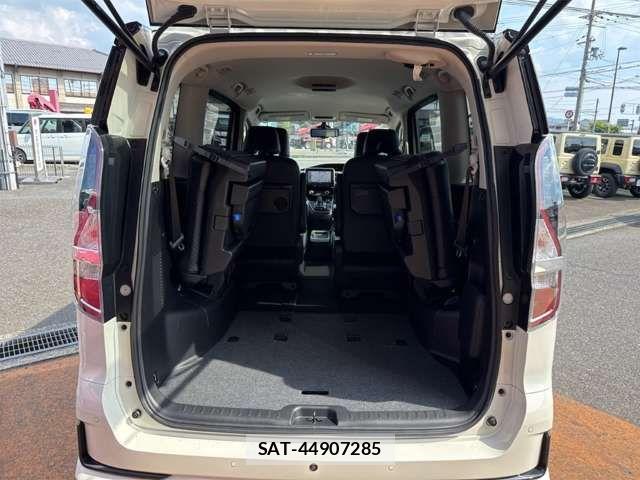 Nissan SERENA 2021-08 8210055-19