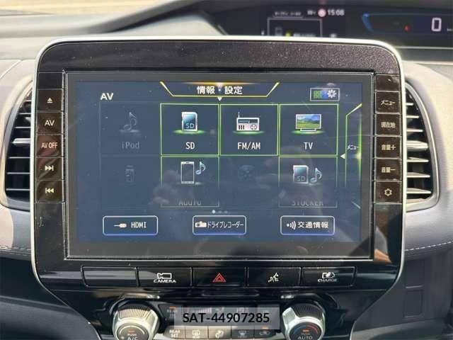 Nissan SERENA 2021-08 8210055-4