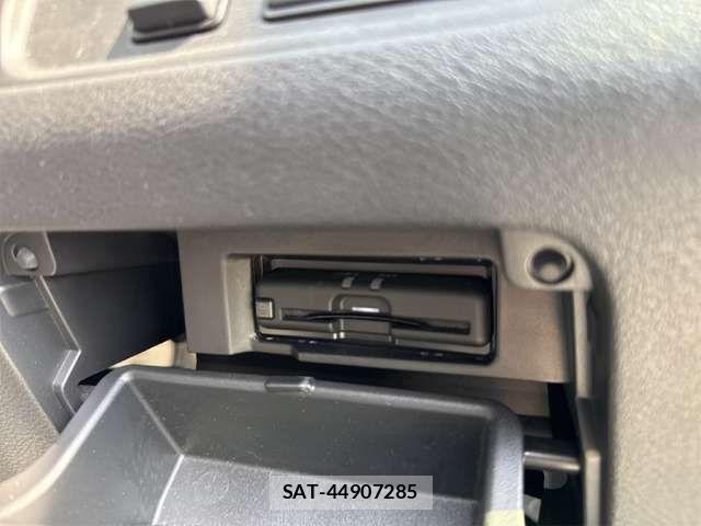 Nissan SERENA 2021-08 8210055-5