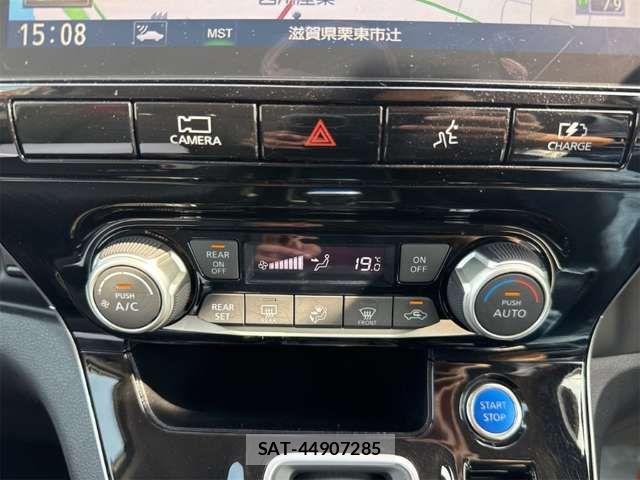 Nissan SERENA 2021-08 8210055-6
