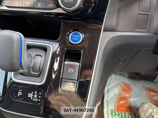 Nissan SERENA 2021-08 8210055-7