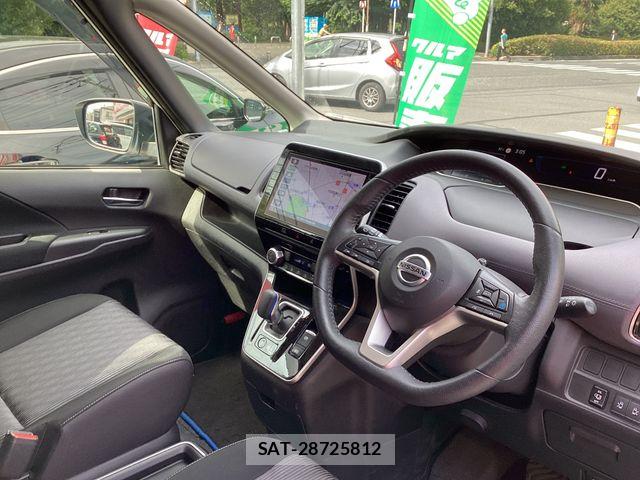 Nissan SERENA 2021-11 8210067-10