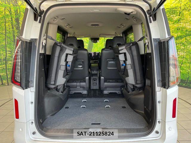 Nissan SERENA 2023-07 8210032-10