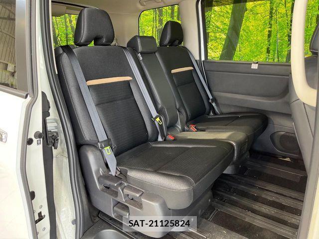 Nissan SERENA 2023-07 8210032-8