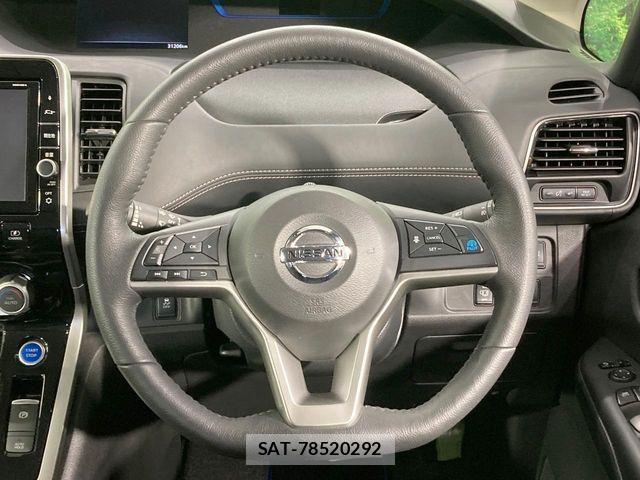 Nissan SERENA 2019-01 8210069-11