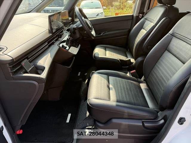 Nissan SERENA 2024-09 8210025-16