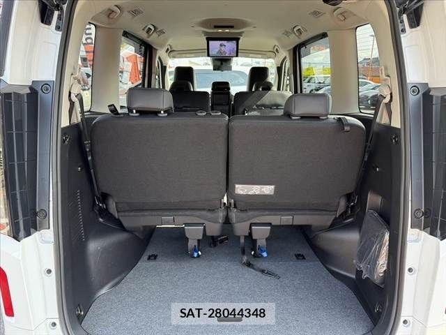 Nissan SERENA 2024-09 8210025-20