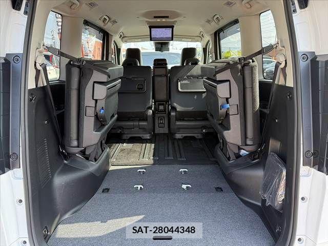 Nissan SERENA 2024-09 8210025-21
