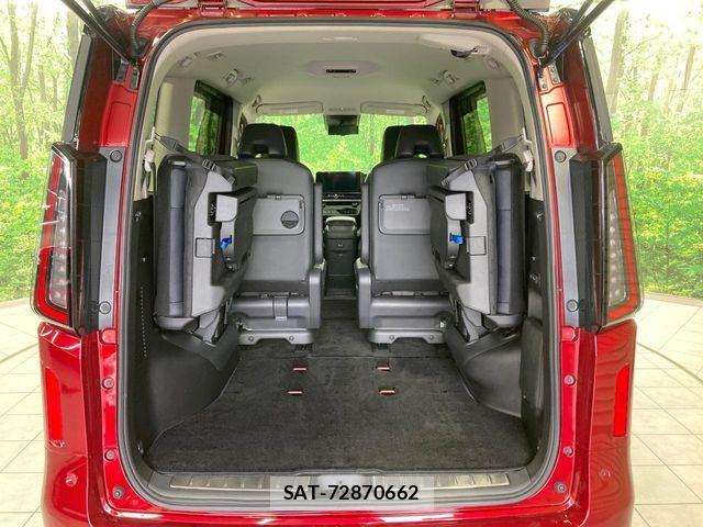 Nissan SERENA 2023-04 8210030-10