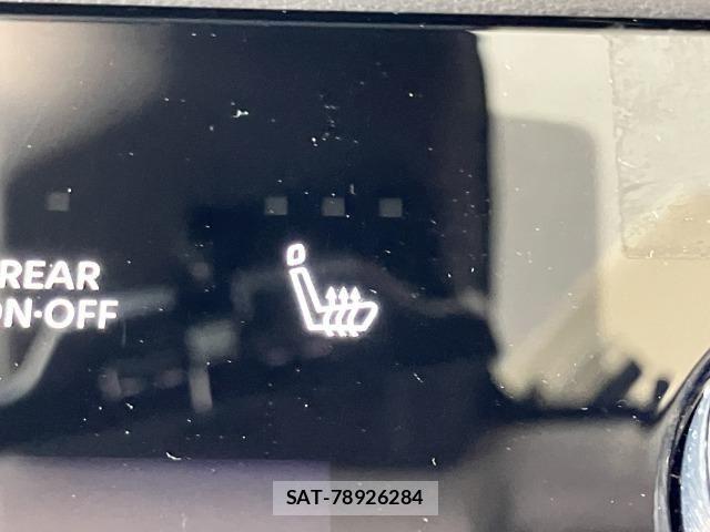 Nissan SERENA 2024-04 8210040-5