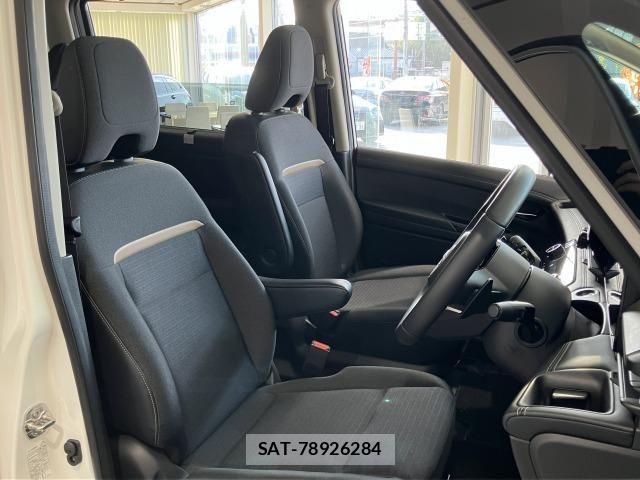 Nissan SERENA 2024-04 8210040-6