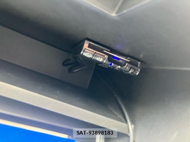 Nissan SERENA 2011-08 8210091-23
