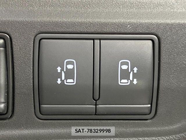 Nissan SERENA 2022-03 8210060-5