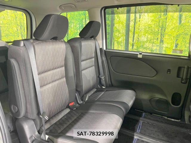 Nissan SERENA 2022-03 8210060-8