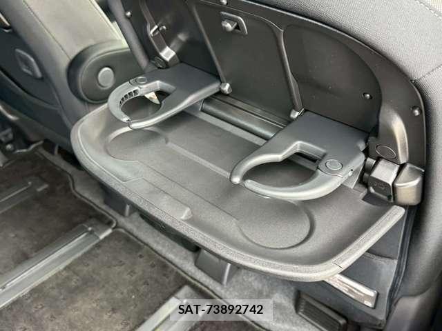 Nissan SERENA 2022-01 8210047-18