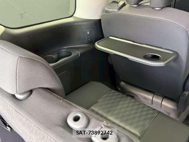 Nissan SERENA 2022-01 8210047-19