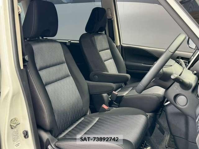 Nissan SERENA 2022-01 8210047-24