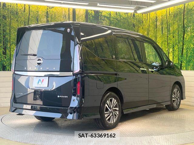 Nissan SERENA 2023-07 8210041-16