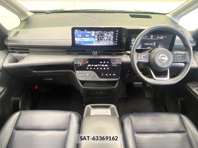 Nissan SERENA 2023-07 8210041-1