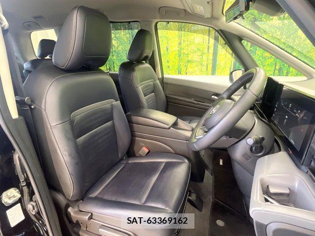 Nissan SERENA 2023-07 8210041-7