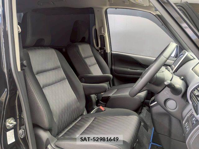 Nissan SERENA 2022-05 8210048-18
