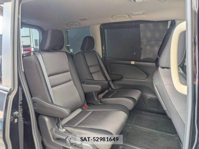Nissan SERENA 2022-05 8210048-19