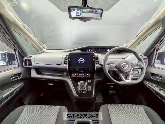 Nissan SERENA 2022-05 8210048-2