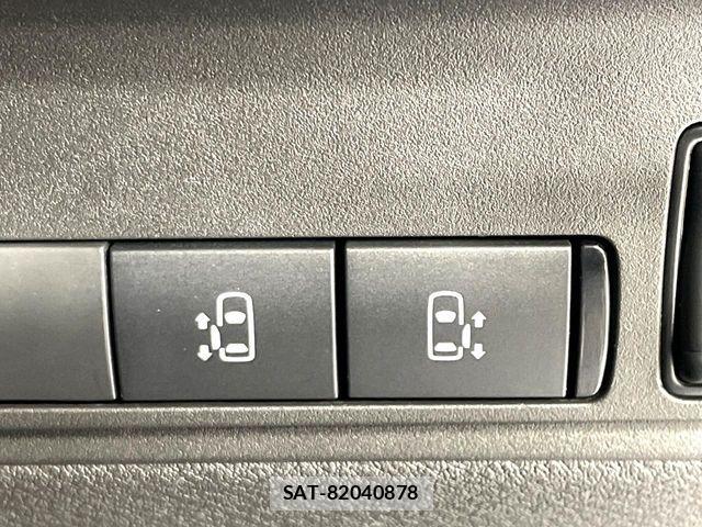 Nissan SERENA 2025-02 8210043-4