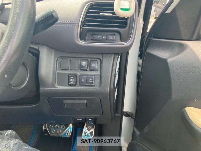 Nissan SERENA 2019-08 8231688-9