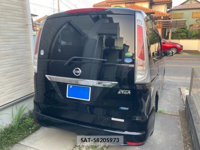 Nissan SERENA 2012-06 8231701-2