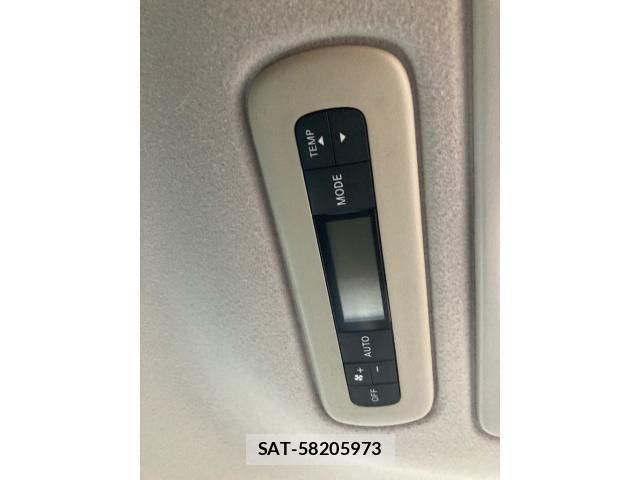 Nissan SERENA 2012-06 8231701-6