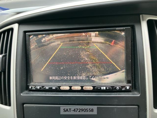 Nissan SERENA 2009-07 8231702-27