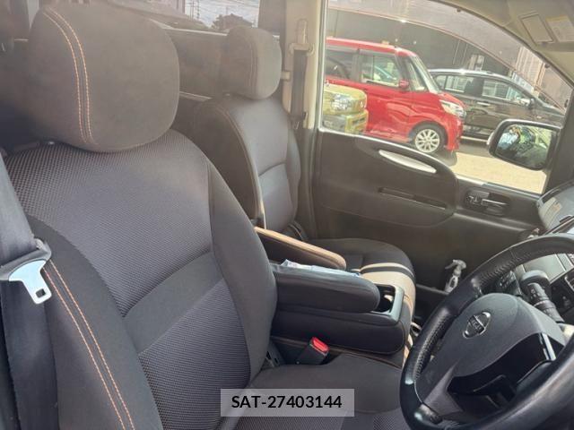 Nissan SERENA 2010-09 8231690-12