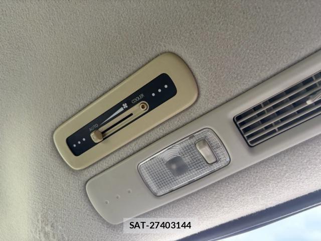 Nissan SERENA 2010-09 8231690-20