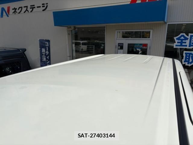 Nissan SERENA 2010-09 8231690-4