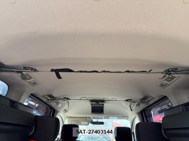 Nissan SERENA 2010-09 8231690-6