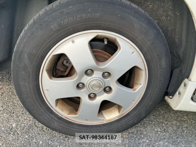 Nissan SERENA 2005-09 8231705-9