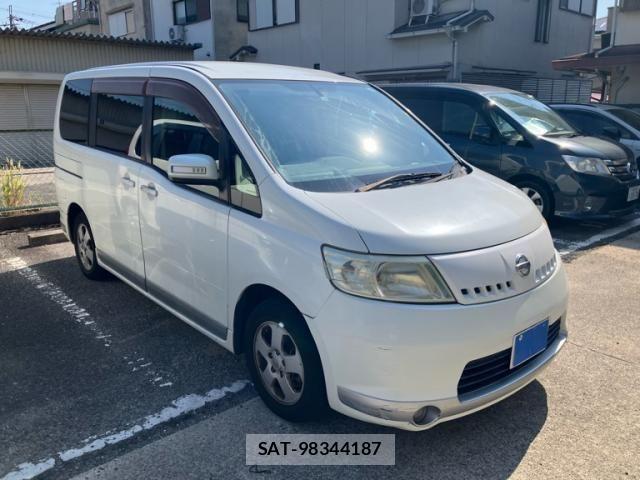 Nissan SERENA 2005-09 8231705-2