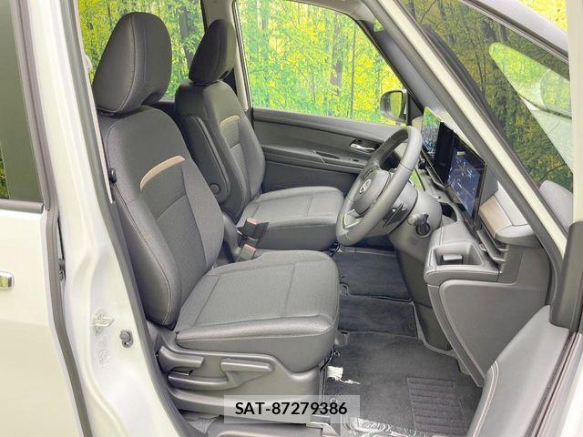 Nissan SERENA 2025-09 8231675-7