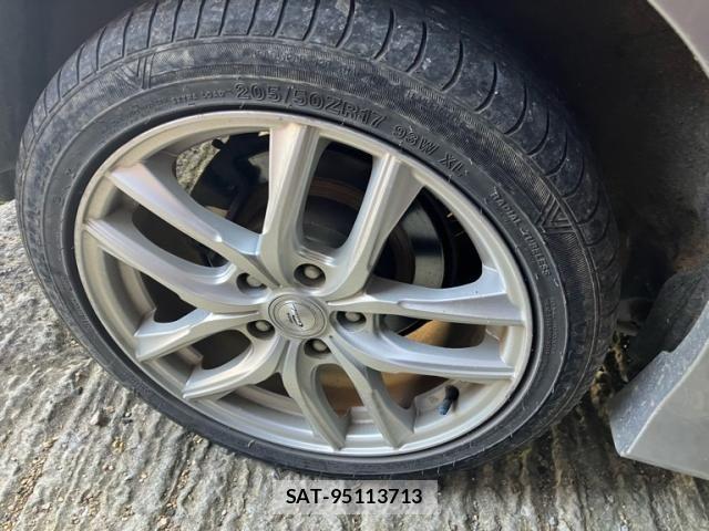 Nissan SERENA 2009-09 8231706-4