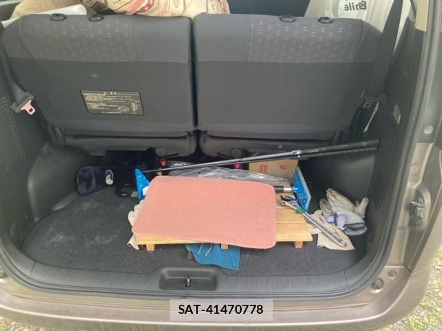 Nissan SERENA 2007-06 8231697-13