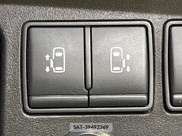 Nissan SERENA 2012-01 8231691-5