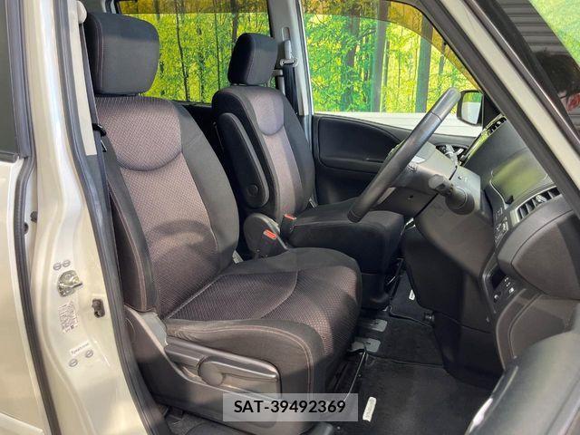 Nissan SERENA 2012-01 8231691-7