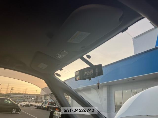 Nissan SERENA 2012-04 8231707-10