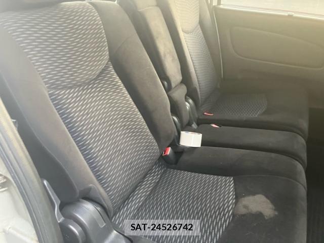 Nissan SERENA 2012-04 8231707-14