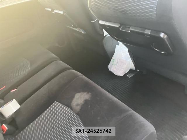 Nissan SERENA 2012-04 8231707-15