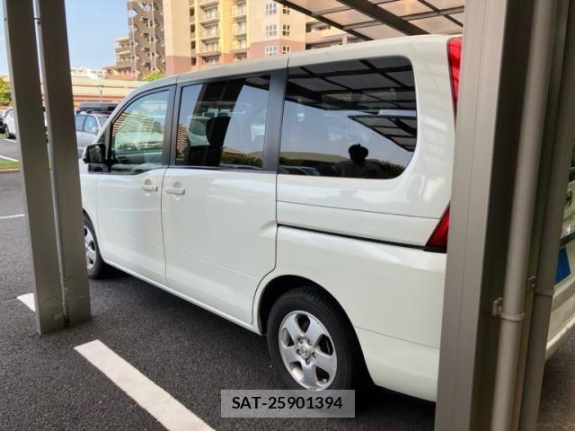 Nissan SERENA 2008-08 8231692-2