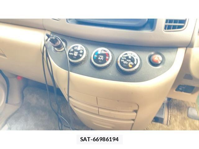 Nissan SERENA 2004-07 8231704-9