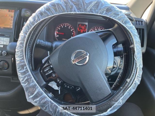 Nissan SERENA 2009-07 8231698-15
