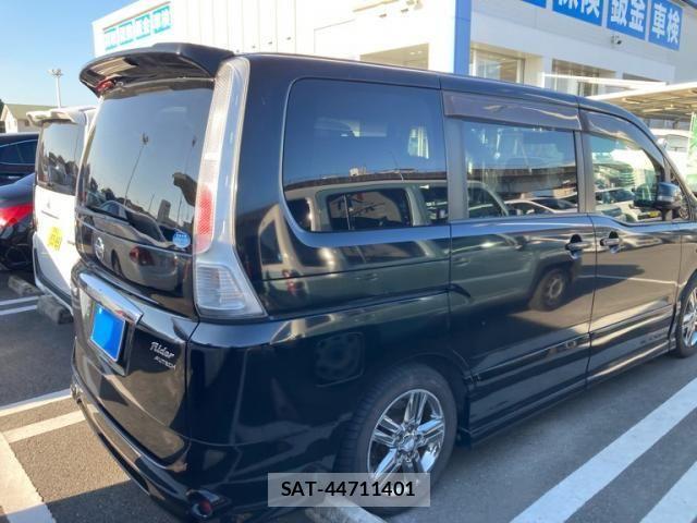 Nissan SERENA 2009-07 8231698-2